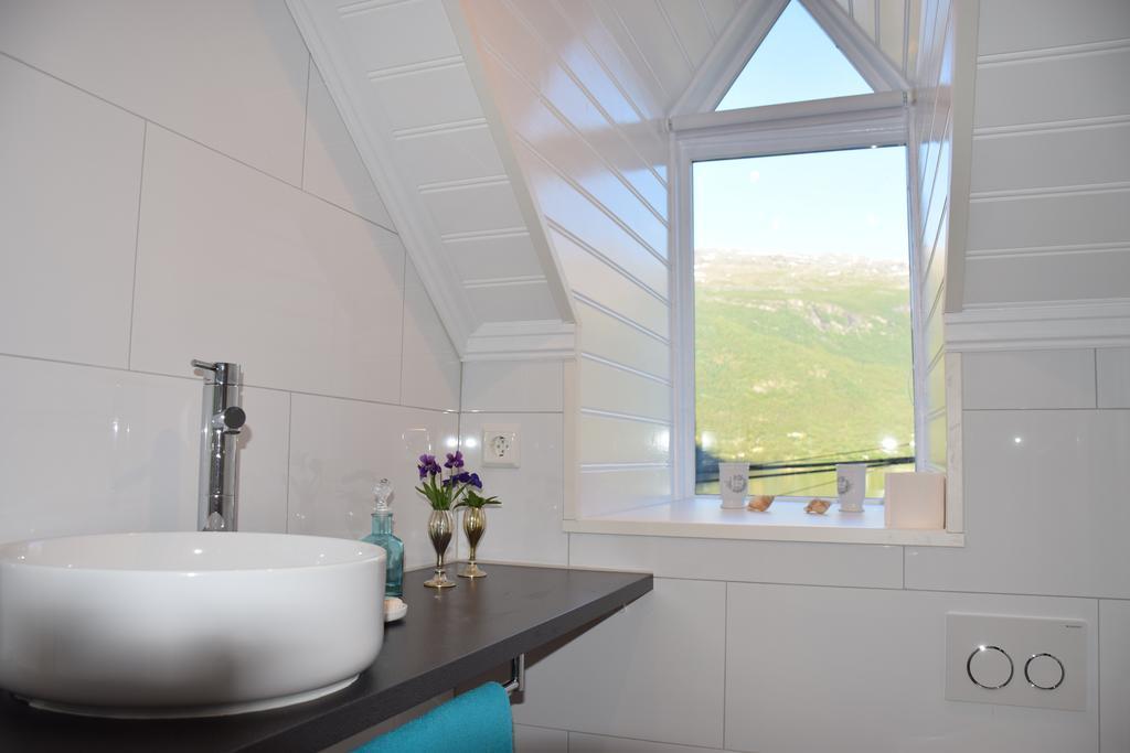 Dosen Gard Hotel Luster Kültér fotó