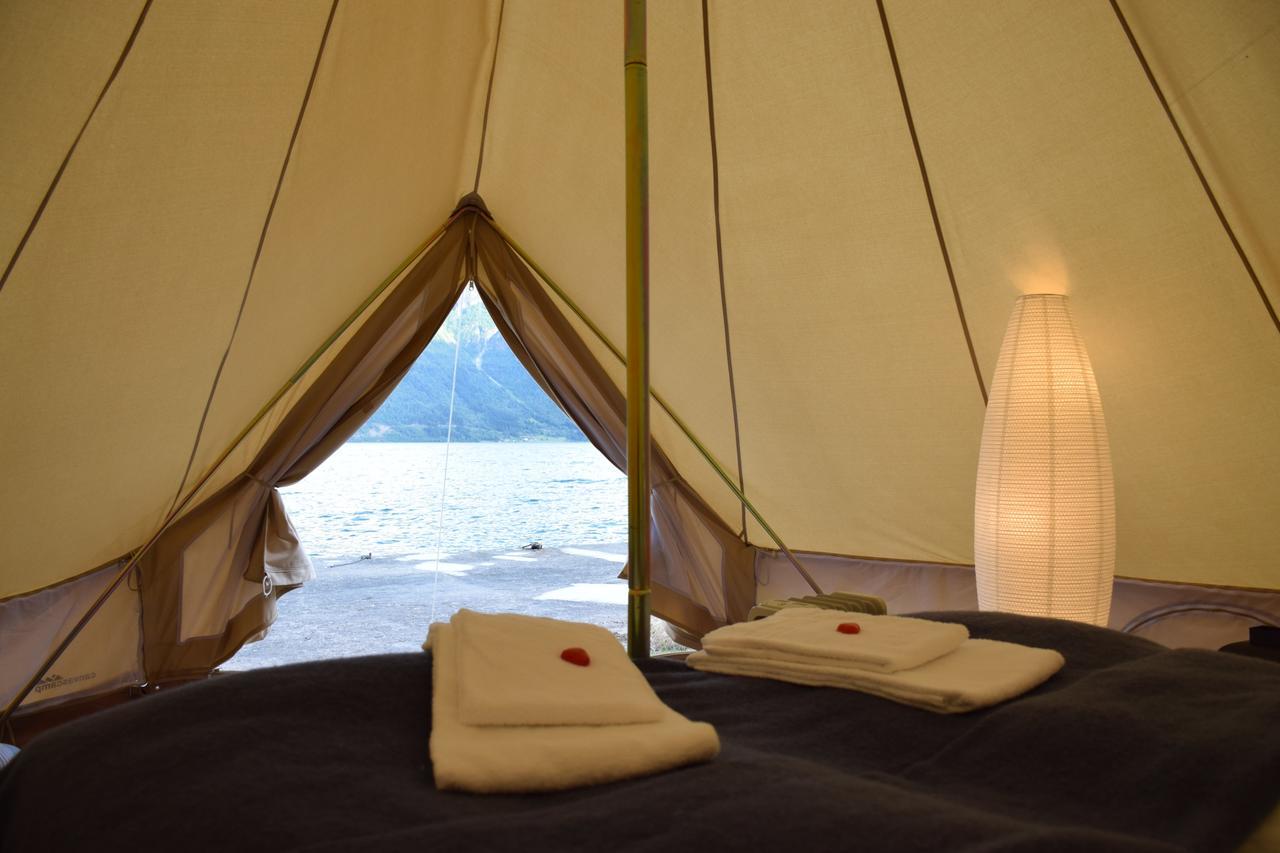 Dosen Gard Hotel Luster Kültér fotó